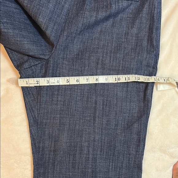 LOFT Blue Flare Wide Leg Jeans with Classic Stitching ZIZE 12 Petite - Picture 8 of 9